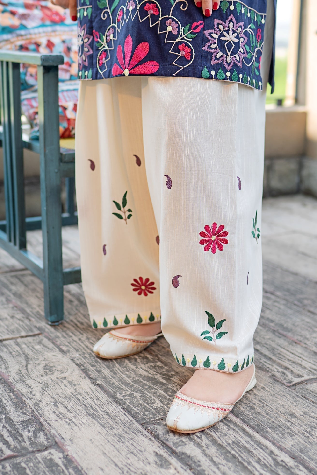 Lawn-2pc Embroidered-5081