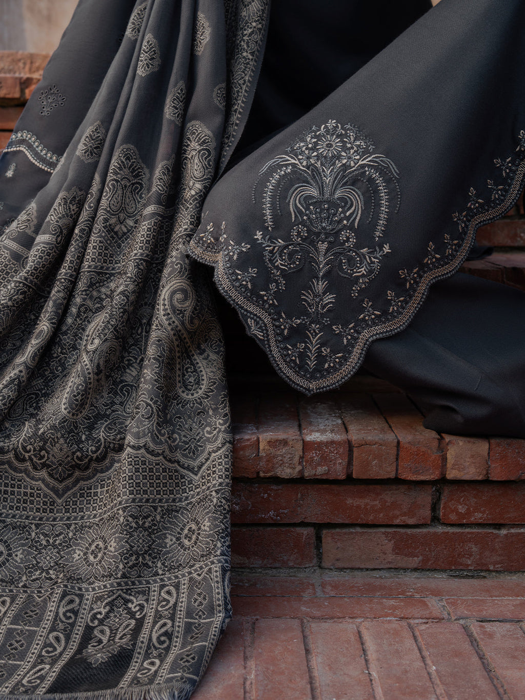 Lawn-3PC Embroidered with Digital Printed Jacquard Dupatta-5050