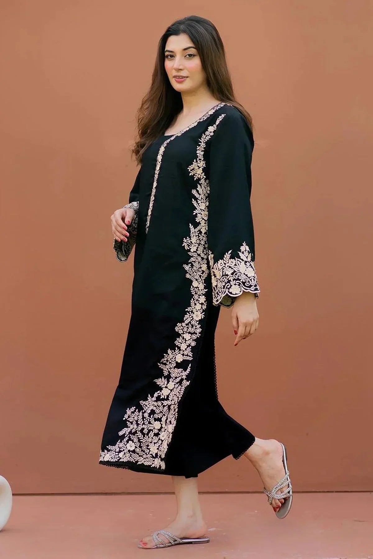 Lawn 2PC Embroidered-5025
